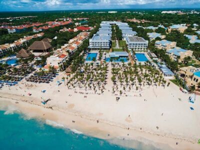 RIU PLAYACAR