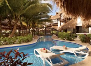 Swim Up Casita Suite