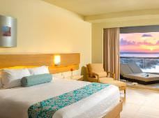 Super Deluxe Lagoon Suite