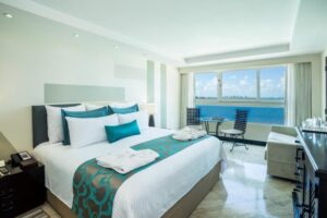Deluxe Ocean Front with Balcony