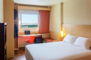 Double Room with Lagoon View IBIS