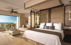 Junior Suite with Ocean View – King Bed SPM