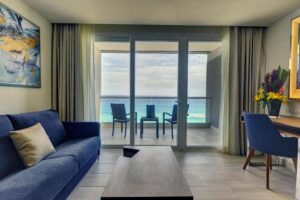 Luxury Junior Suite Ocean View RY