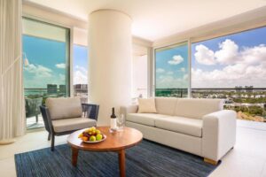 Preferred Club Corner Suite V