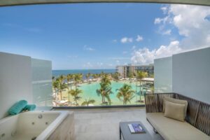 Romance Junior Suite Partial Ocean HA
