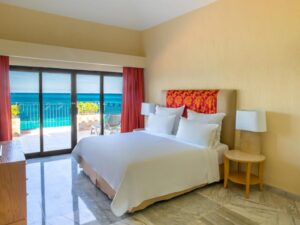 Villa Master Suite Lock Off